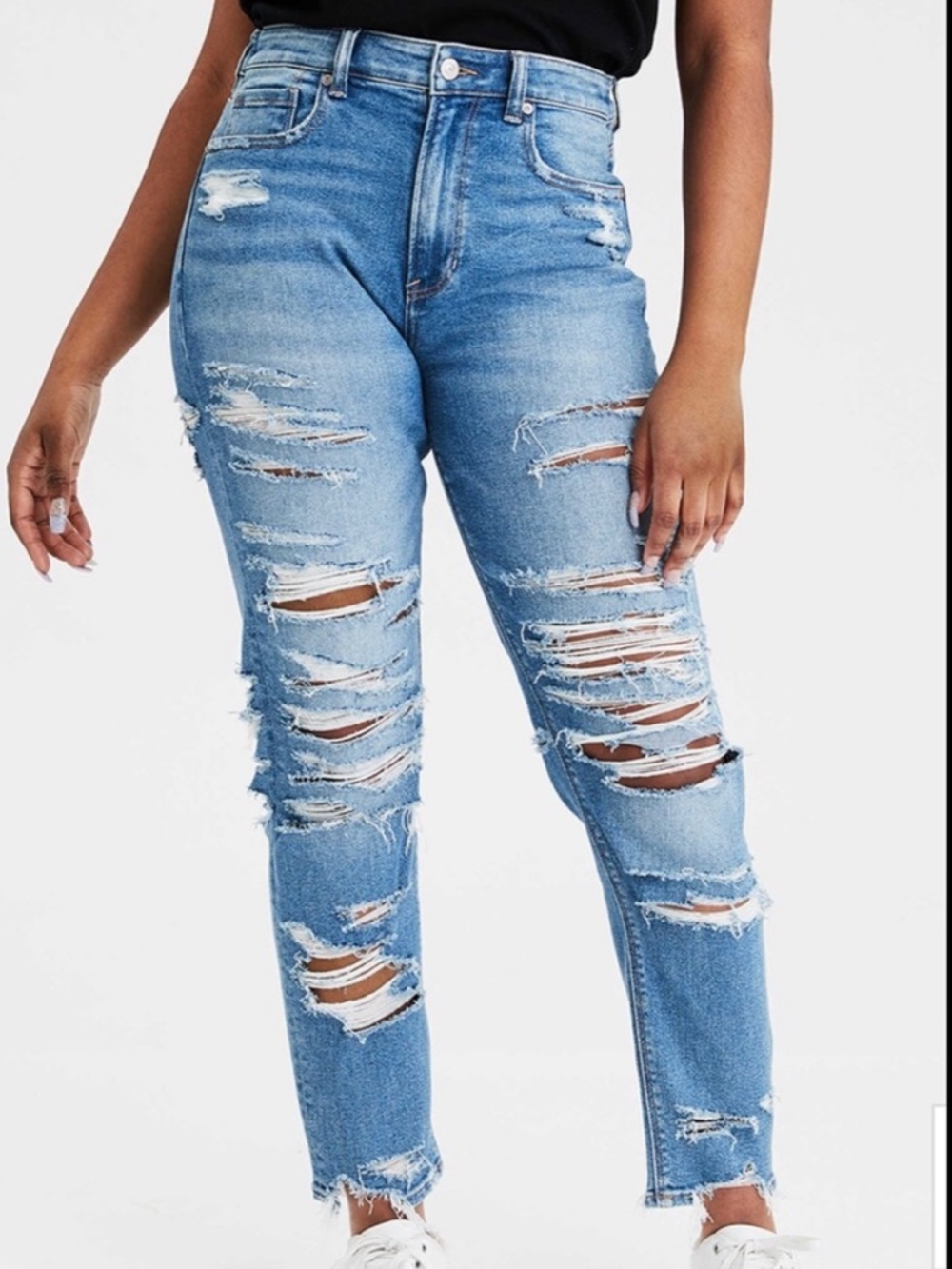 AE - Mom Denim Jeans